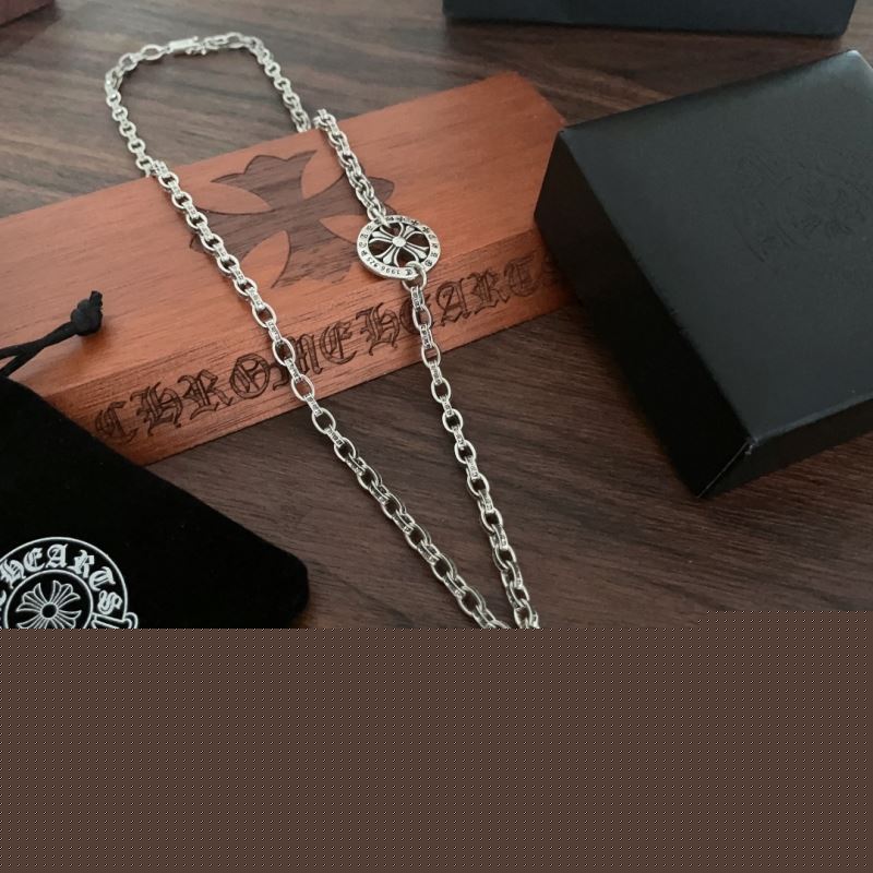 Ch**me He**ts necklaces